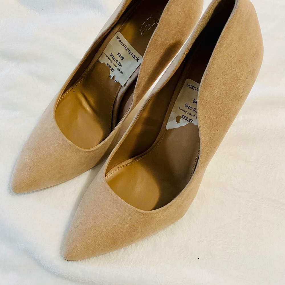 Pumps Abound suede cream